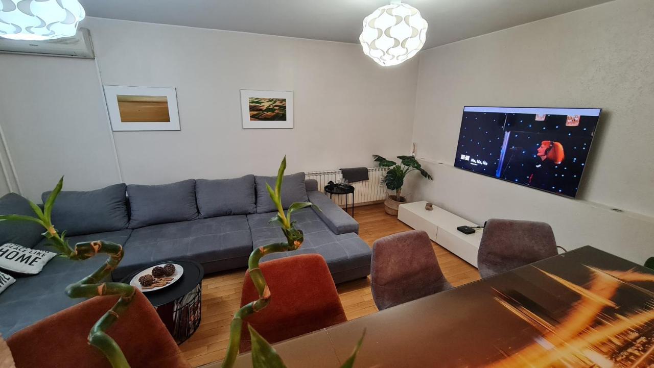 South 2 Osijek Apartment Exterior photo